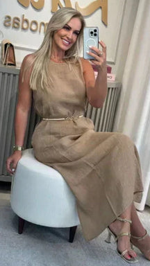 Vestido Midi em Linho